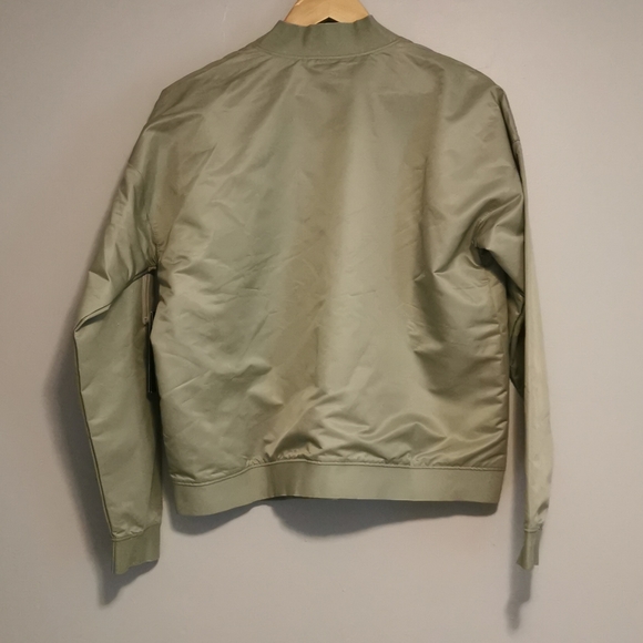 NWT New Balance Luxe Sateen Bomber Jacket Large - Picture 7 of 7